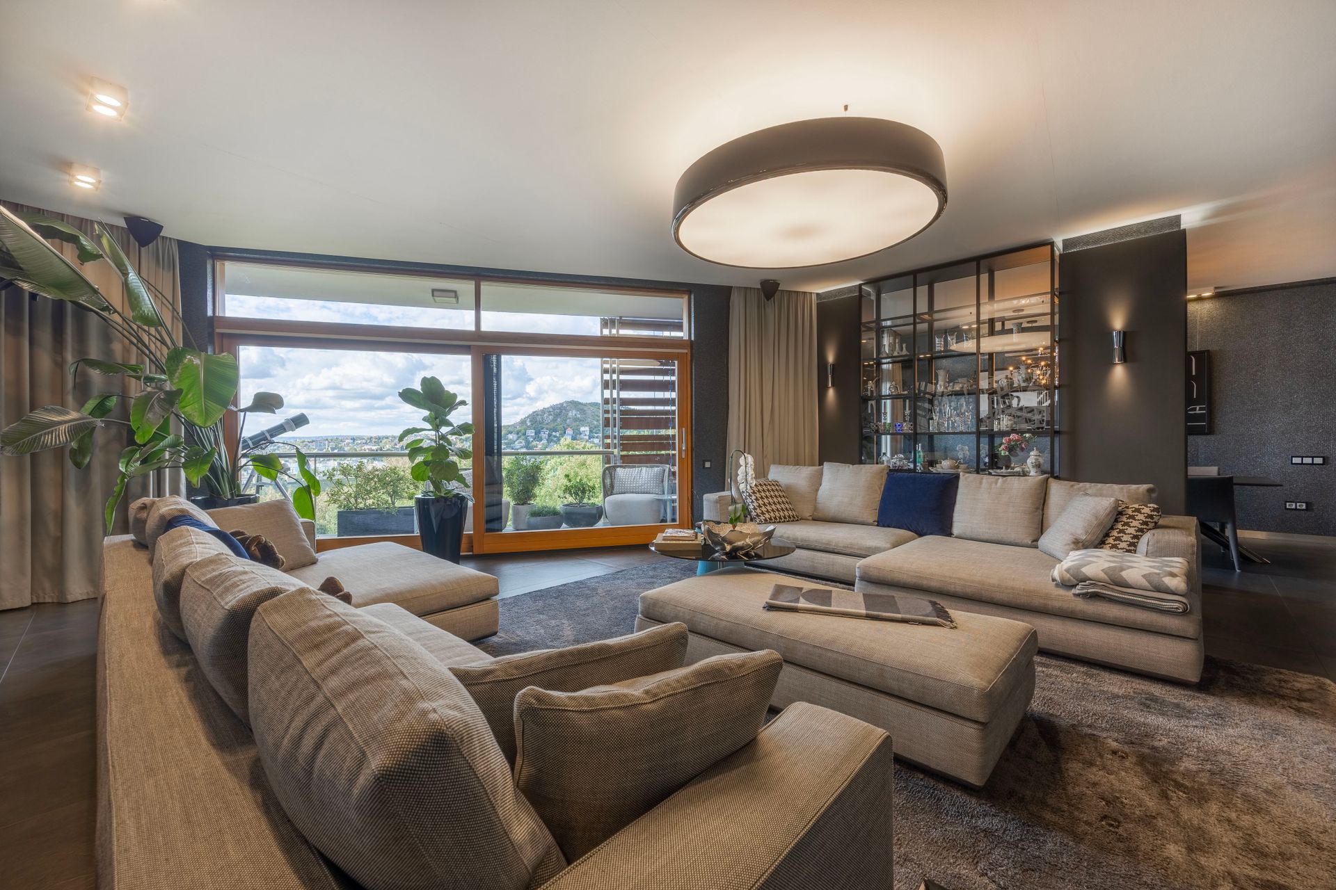 An Exceptional Residence on Gellért-hegy