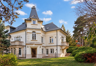 Elegant Villa on Széchenyi-hill